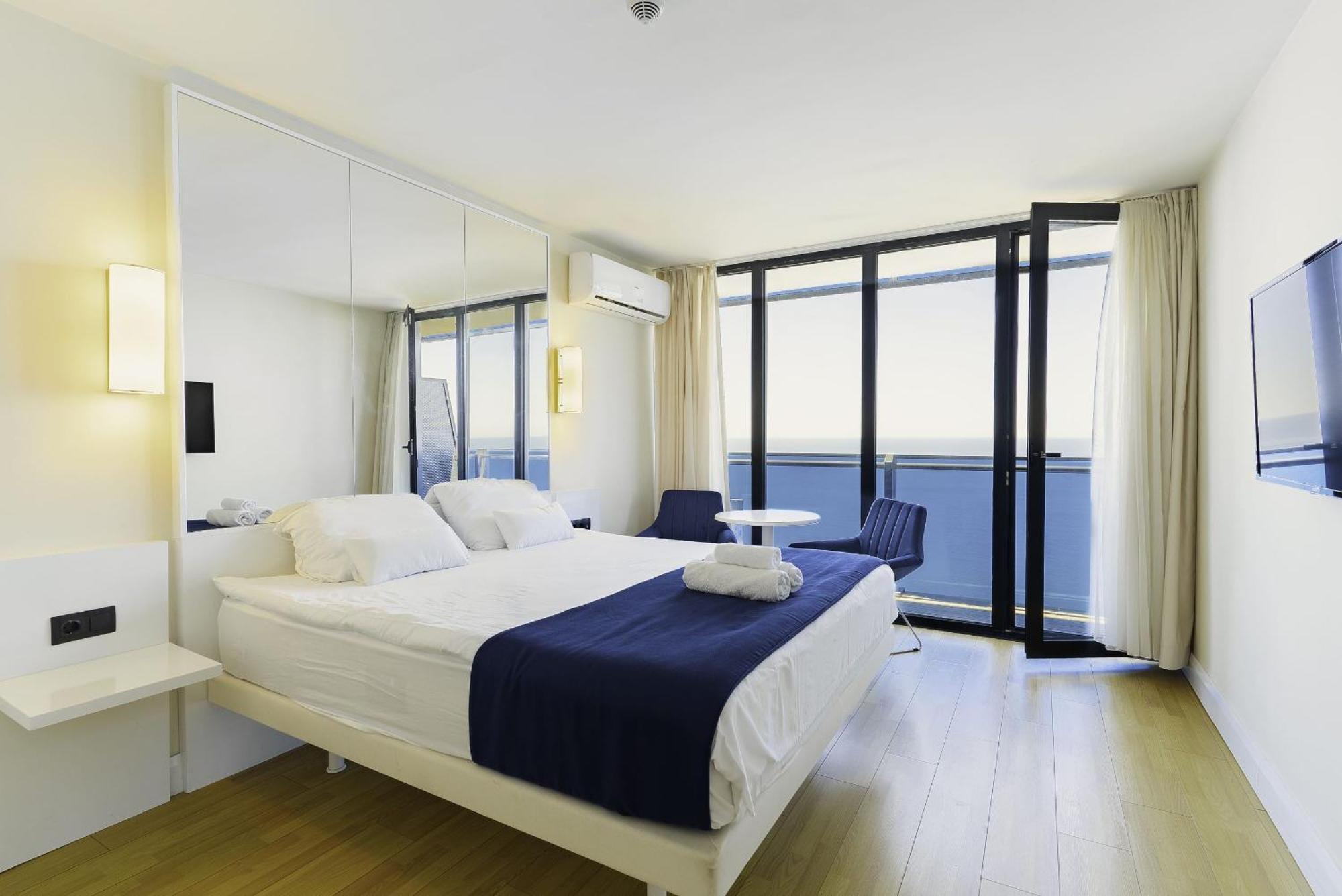 Orbi City Hotel With Sea View Batumi Exterior foto